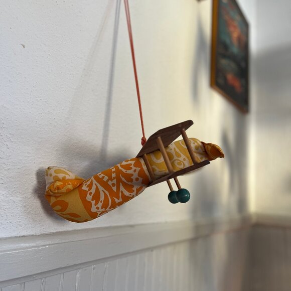 1973 Vintage, Rare Cotton Plush and Wood Biplane Mobile for Nursery - Picture 3 of 4